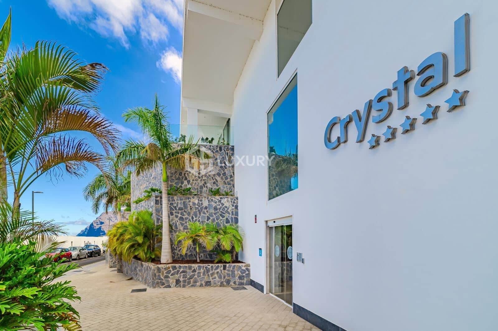 3 soveværelse Penthouse til salg i Los Gigantes med swimmingpool garage - € 2.495.000 (Ref: 9143903)