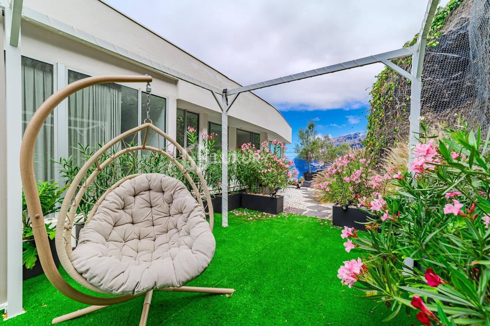 3 soveværelse Penthouse til salg i Los Gigantes med swimmingpool garage - € 2.495.000 (Ref: 9143903)