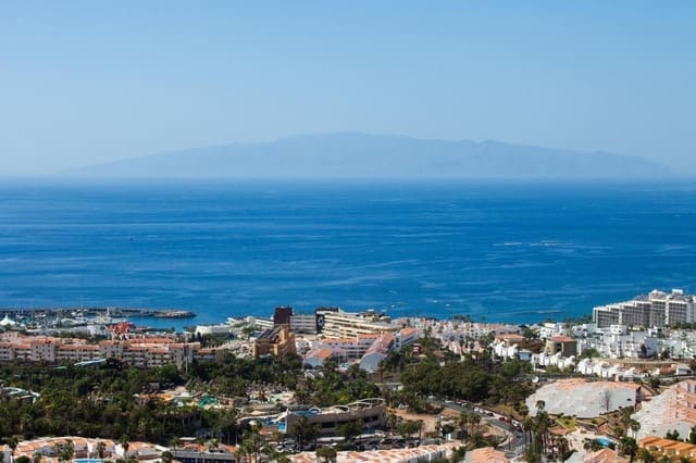 Building Plot for sale in Costa Adeje, Adeje - € 1,890,000 (Ref: 9145725)