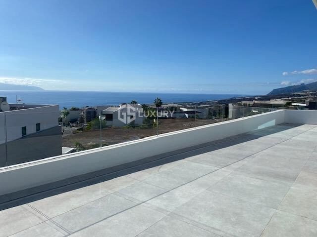 3 soveværelse Villa til salg i Guia de Isora med swimmingpool garage - € 3.290.000 (Ref: 9156131)