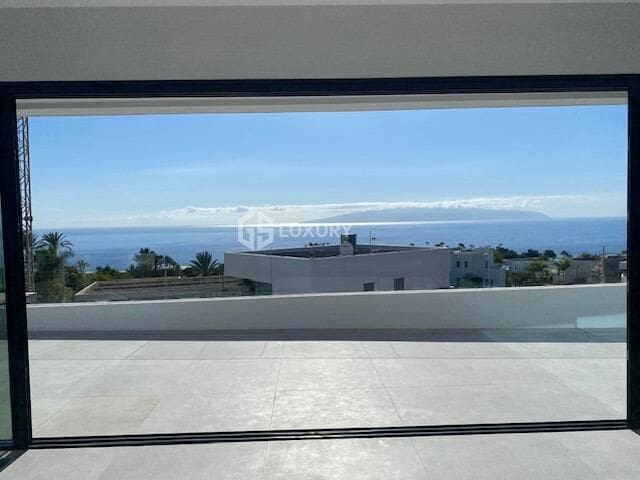 3 Zimmer Villa zu verkaufen in Guía de Isora mit Pool Garage - 3.290.000 € (Ref: 9156131)