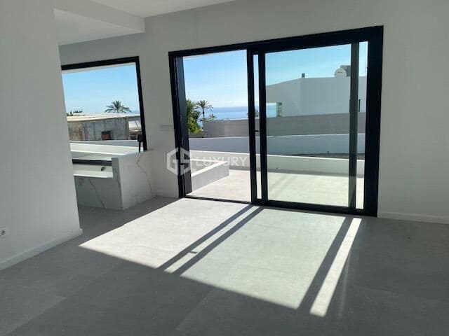 3 soveværelse Villa til salg i Guia de Isora med swimmingpool garage - € 3.290.000 (Ref: 9156131)