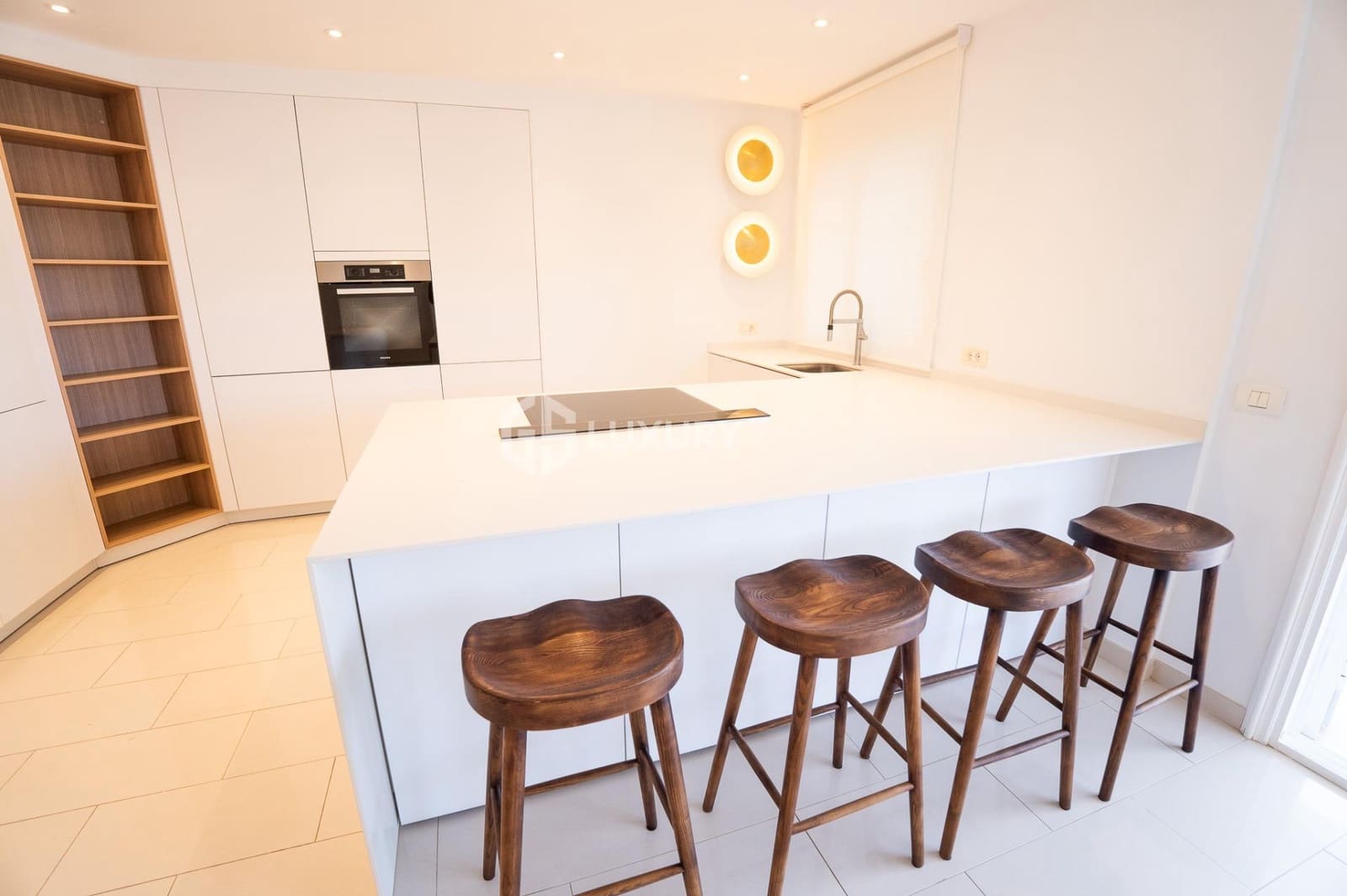 5 soverom Villa til salgs i La Caleta Adeje med svømmebasseng garasje - € 3 300 000 (Ref: 9163985)