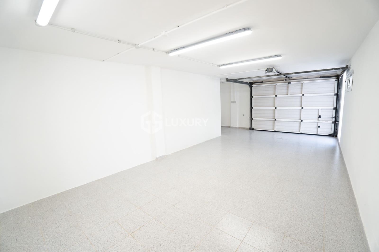 5 soverom Villa til salgs i La Caleta Adeje med svømmebasseng garasje - € 3 300 000 (Ref: 9163985)