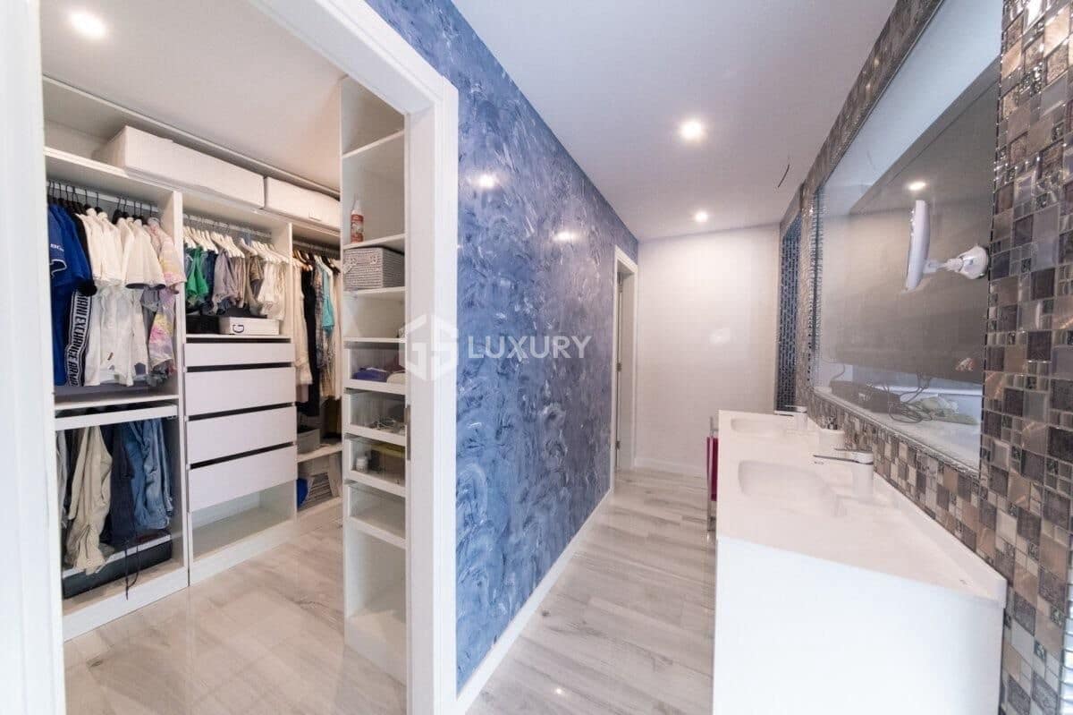 10 soveværelse Villa til salg i Costa Adeje med swimmingpool garage - € 2.500.000 (Ref: 9163986)