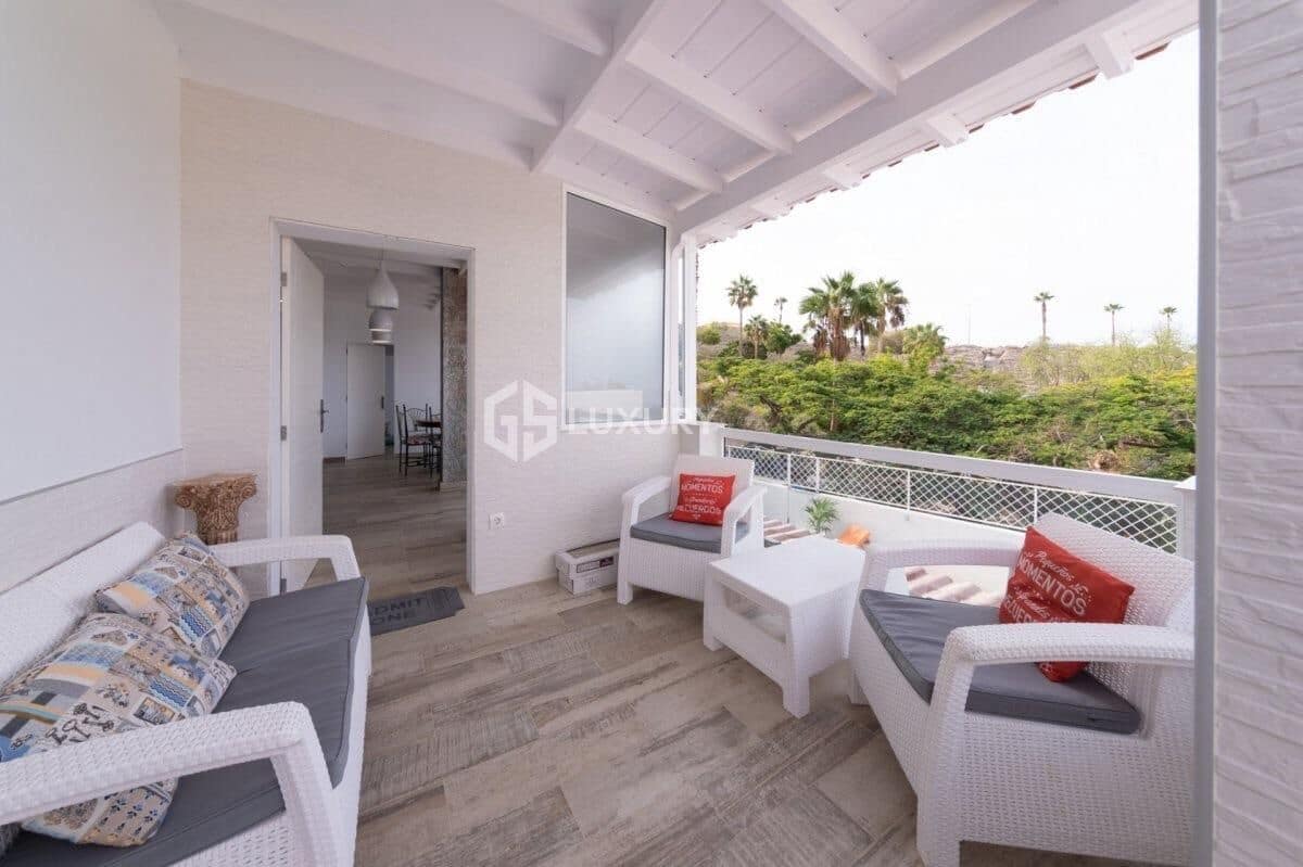 10 soveværelse Villa til salg i Costa Adeje med swimmingpool garage - € 2.500.000 (Ref: 9163986)