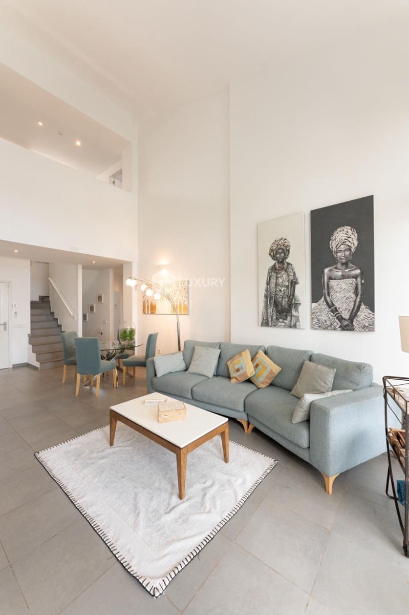 3 sypialnia Willa na sprzedaż w La Caleta Adeje z basenem garażem - 1 690 000 € (Ref: 9163987)