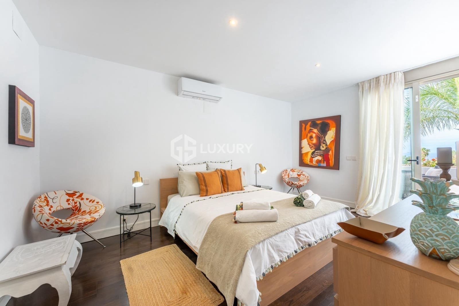 3 sypialnia Willa na sprzedaż w La Caleta Adeje z basenem garażem - 1 690 000 € (Ref: 9163987)