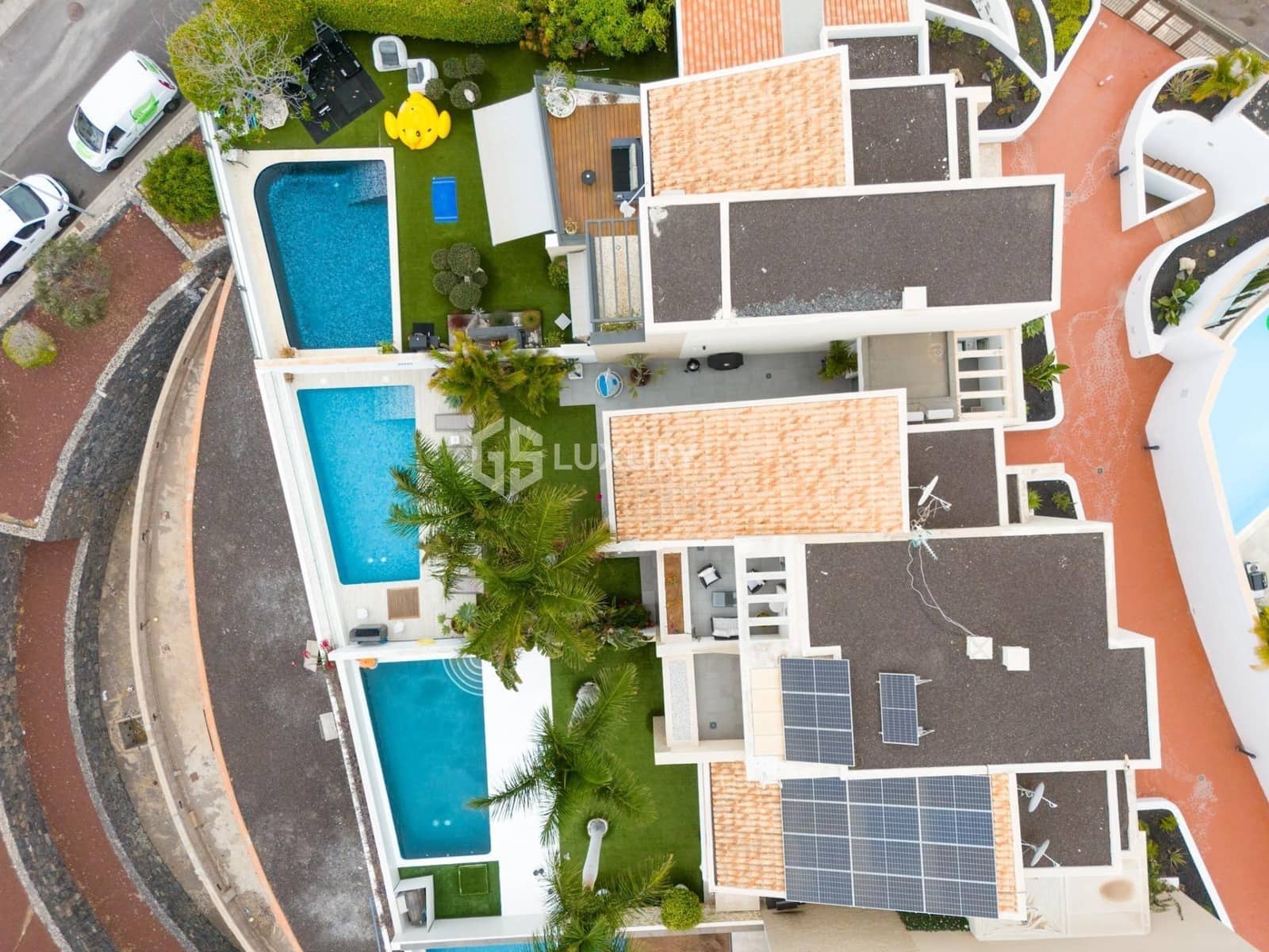 3 sypialnia Willa na sprzedaż w La Caleta Adeje z basenem garażem - 1 690 000 € (Ref: 9163987)