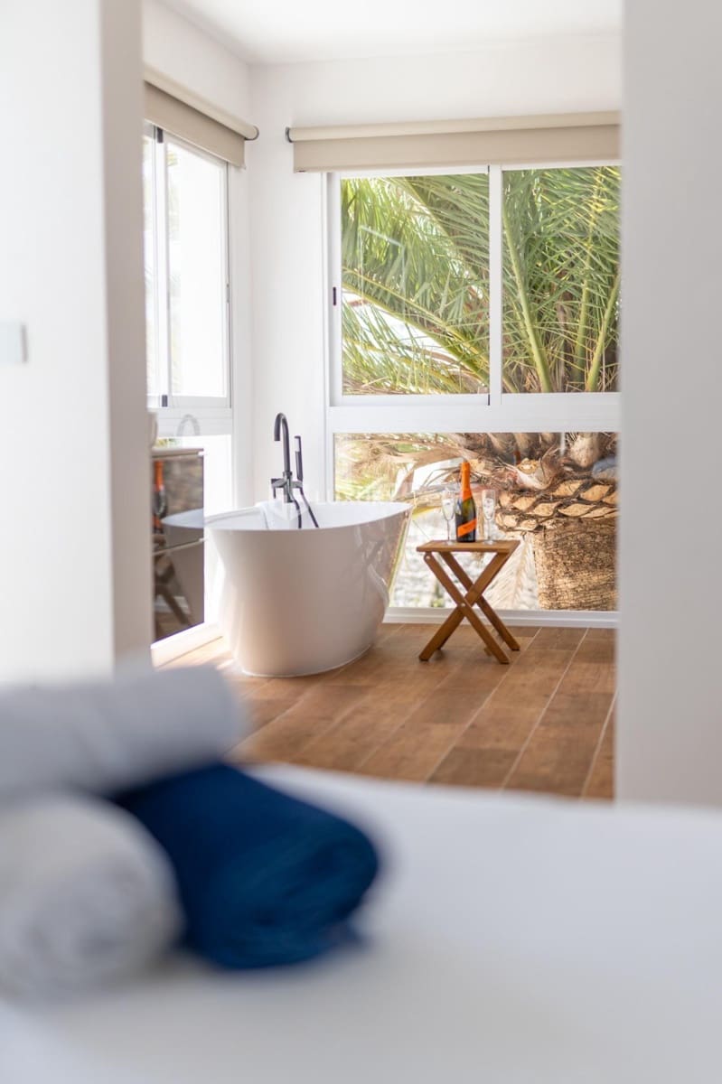 5 soveværelse Villa til salg i Valle de San Lorenzo med swimmingpool garage - € 995.000 (Ref: 9163989)