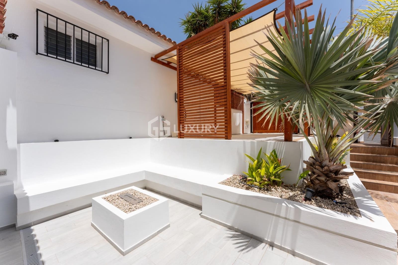 5 soveværelse Villa til salg i Valle de San Lorenzo med swimmingpool garage - € 995.000 (Ref: 9163989)