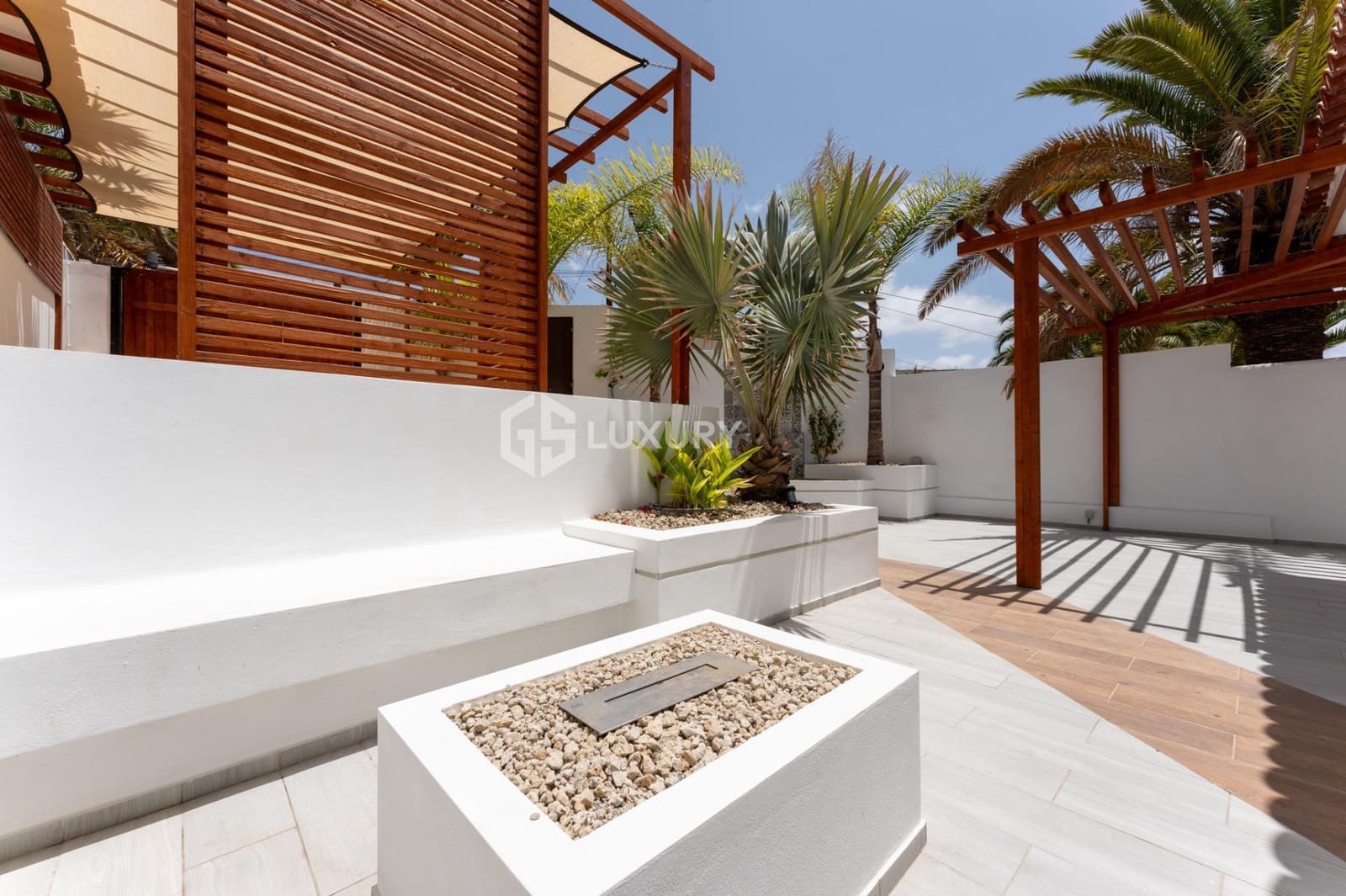 5 soveværelse Villa til salg i Valle de San Lorenzo med swimmingpool garage - € 995.000 (Ref: 9163989)