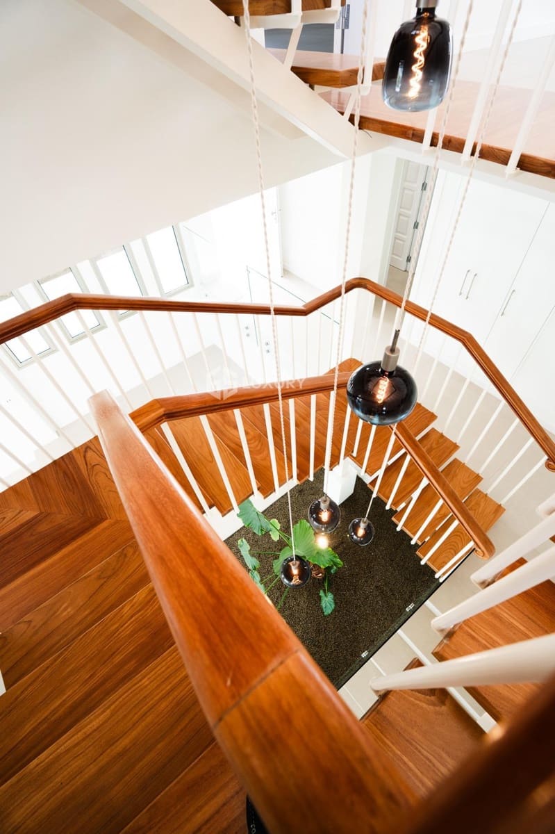 6 soveværelse Villa til salg i Puerto Santiago med swimmingpool garage - € 5.000.000 (Ref: 9171743)