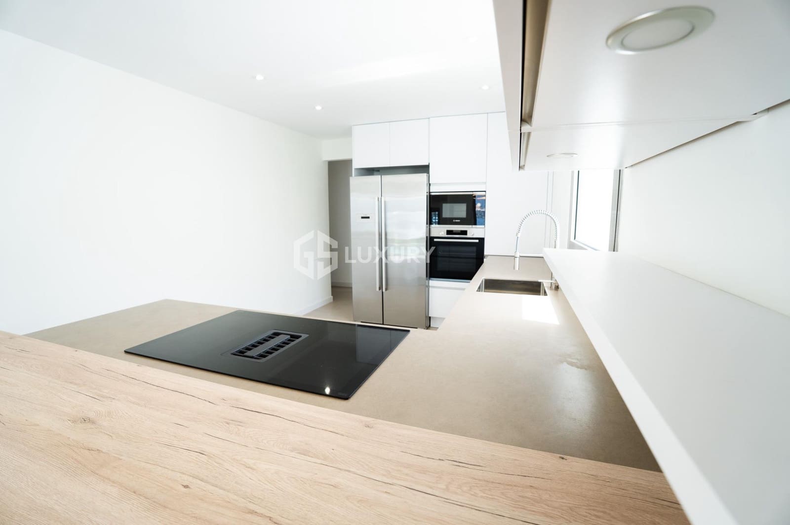 6 soveværelse Villa til salg i Puerto Santiago med swimmingpool garage - € 5.000.000 (Ref: 9171743)