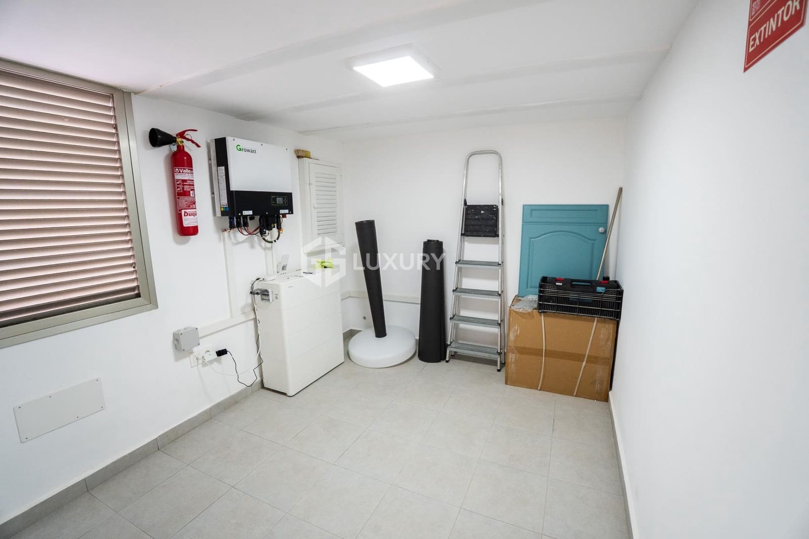 6 soveværelse Villa til salg i Puerto Santiago med swimmingpool garage - € 5.000.000 (Ref: 9171743)