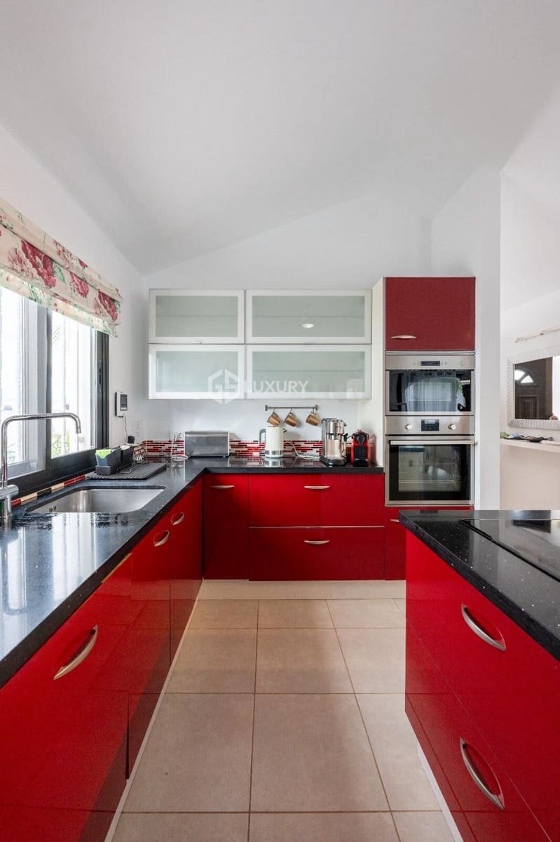 4 slaapkamer Villa te koop in San Miguel de Abona met zwembad garage - € 1.100.000 (Ref: 9174905)