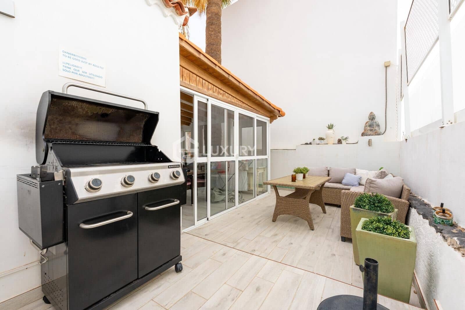 4 slaapkamer Villa te koop in San Miguel de Abona met zwembad garage - € 1.100.000 (Ref: 9174905)