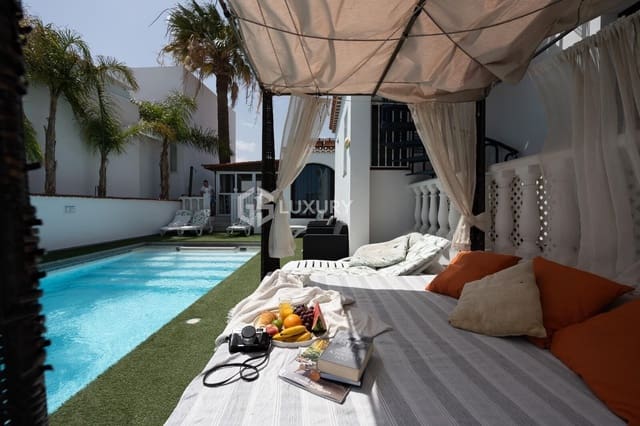 4 slaapkamer Villa te koop in San Miguel de Abona met zwembad garage - € 1.100.000 (Ref: 9174905)