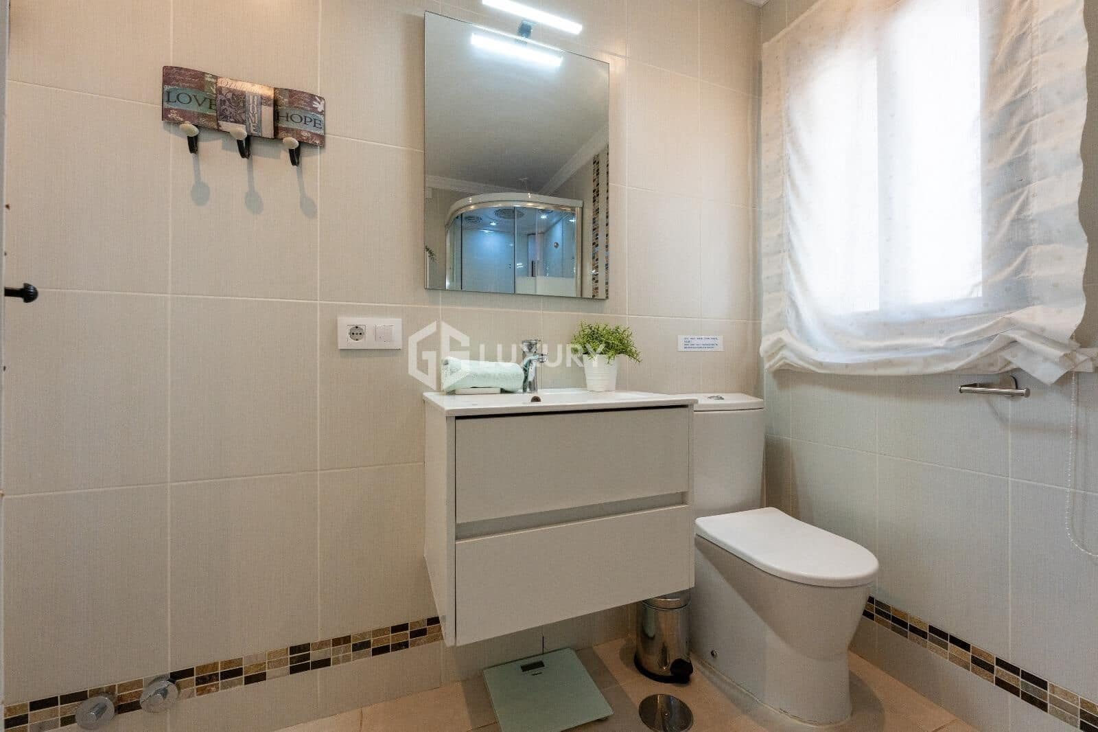 4 slaapkamer Villa te koop in San Miguel de Abona met zwembad garage - € 1.100.000 (Ref: 9174905)