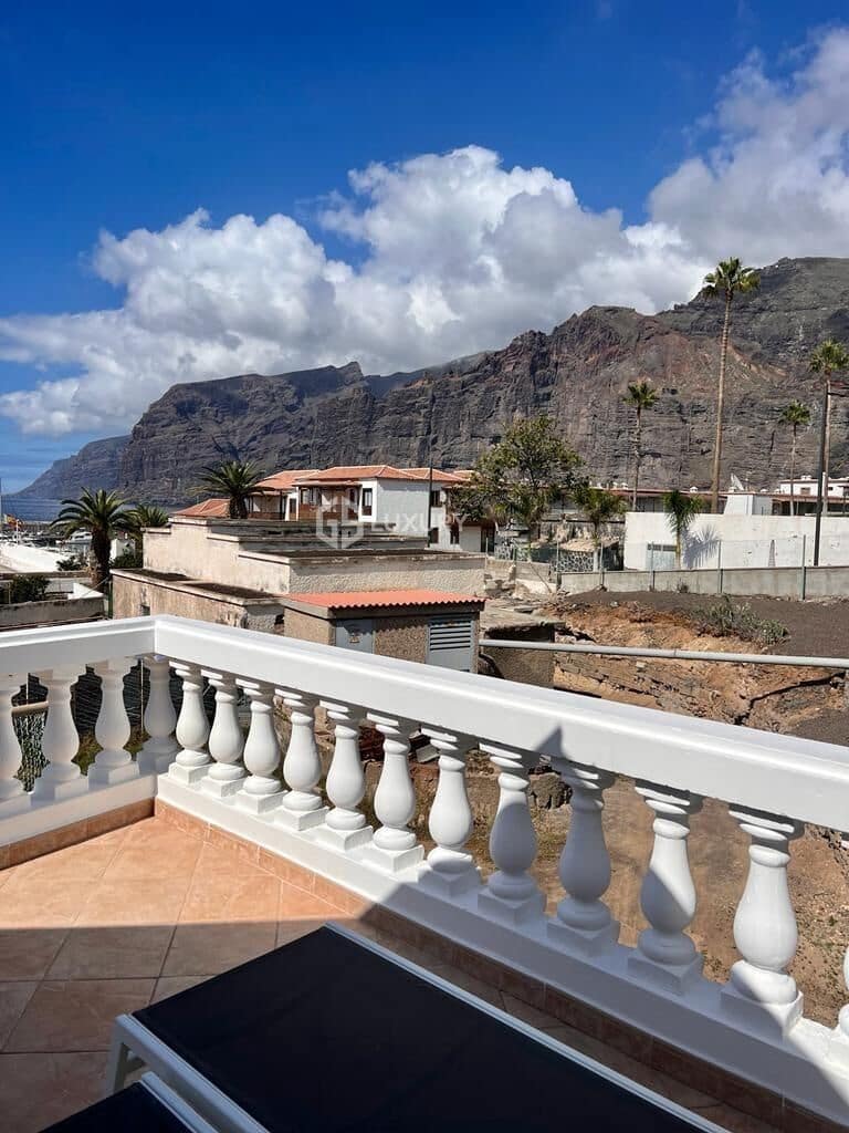 3 camera da letto Villa in vendita in Los Gigantes con piscina garage - 800.000 € (Rif: 9174907)