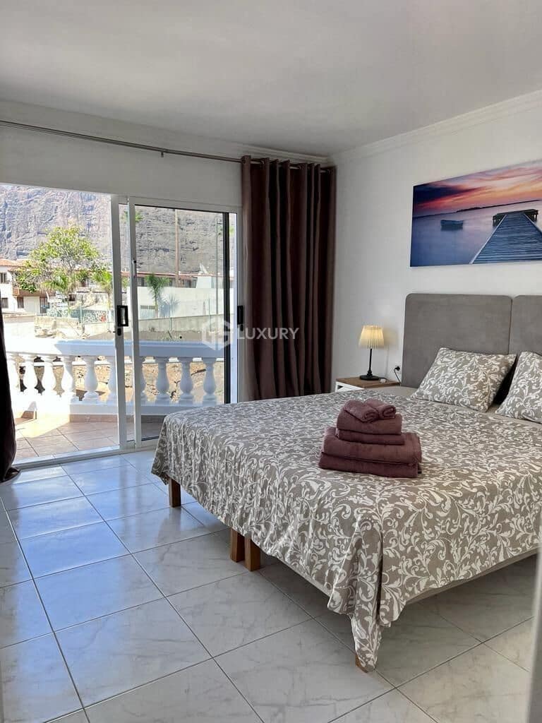 3 camera da letto Villa in vendita in Los Gigantes con piscina garage - 800.000 € (Rif: 9174907)
