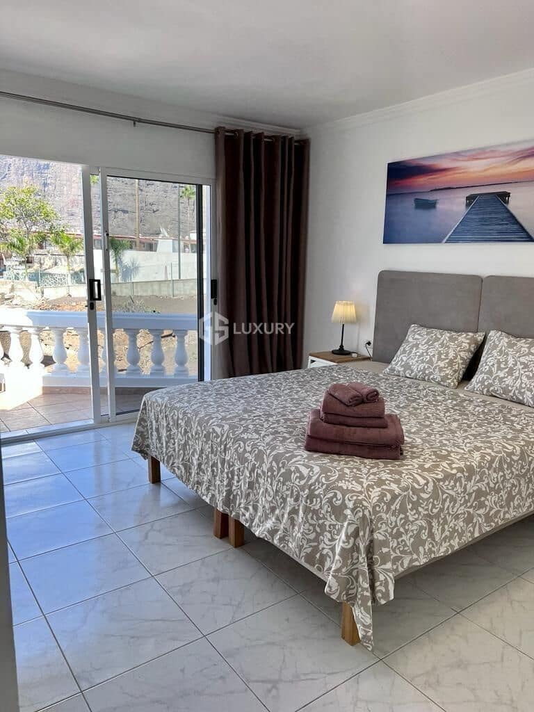 3 camera da letto Villa in vendita in Los Gigantes con piscina garage - 800.000 € (Rif: 9174907)