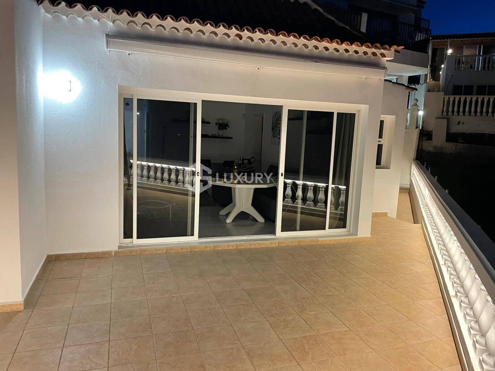 3 camera da letto Villa in vendita in Los Gigantes con piscina garage - 800.000 € (Rif: 9174907)