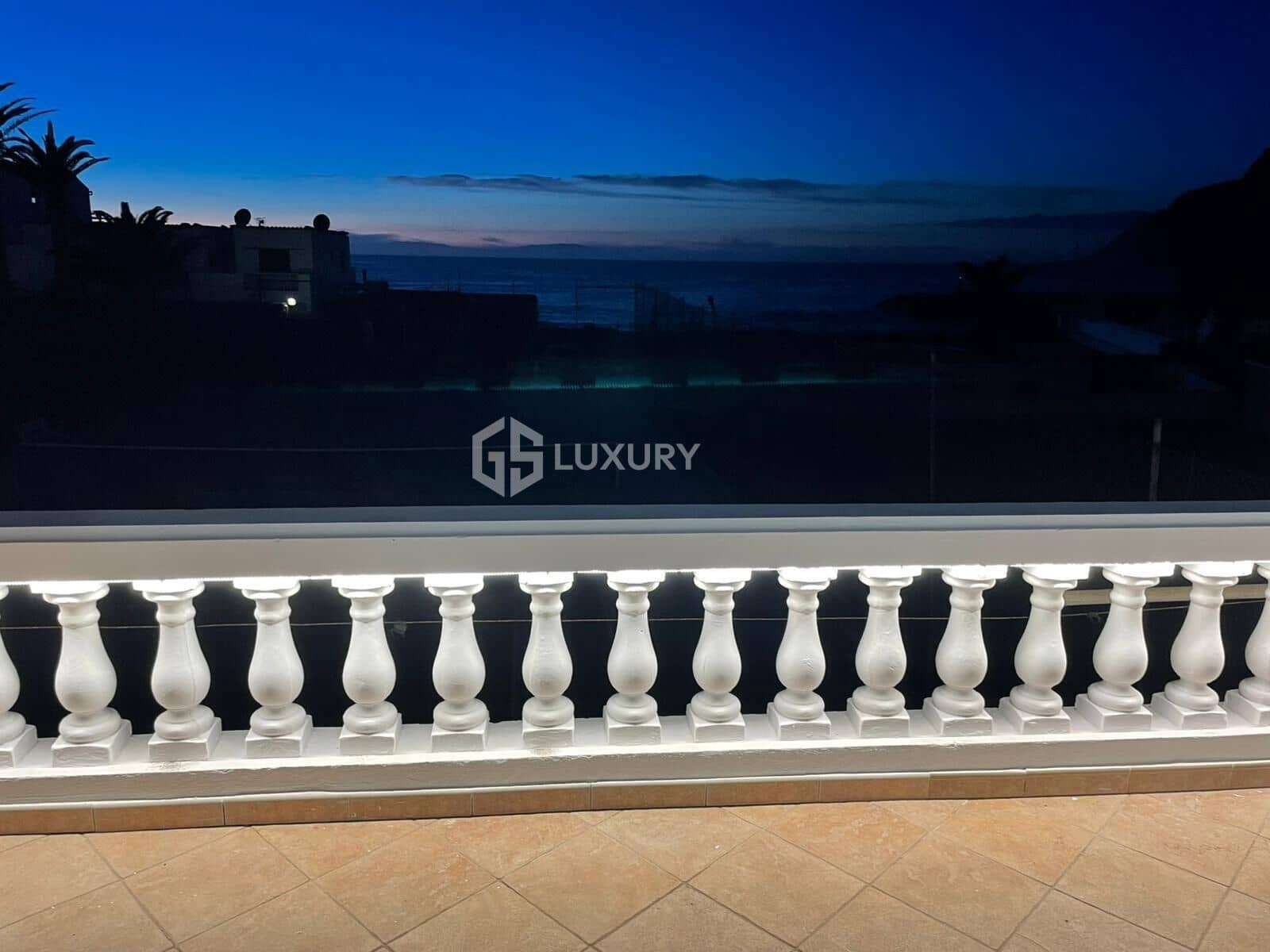 3 camera da letto Villa in vendita in Los Gigantes con piscina garage - 800.000 € (Rif: 9174907)