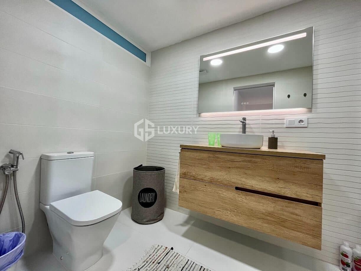 3 soverom Rekkehus til salgs i Arona med svømmebasseng garasje - € 720 000 (Ref: 9177347)