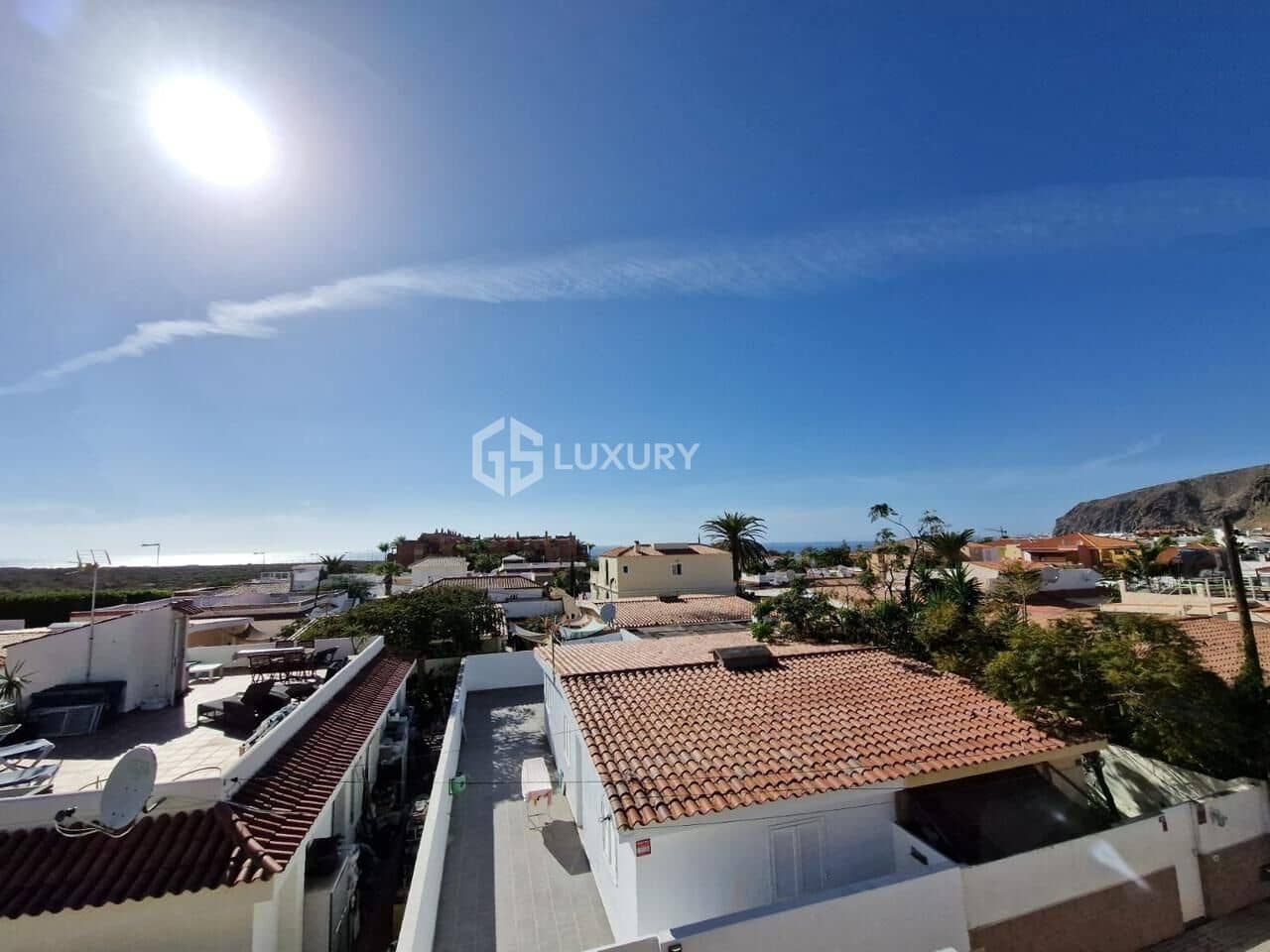 4 soveværelse Villa til salg i Palm-Mar med swimmingpool garage - € 1.750.000 (Ref: 9177348)