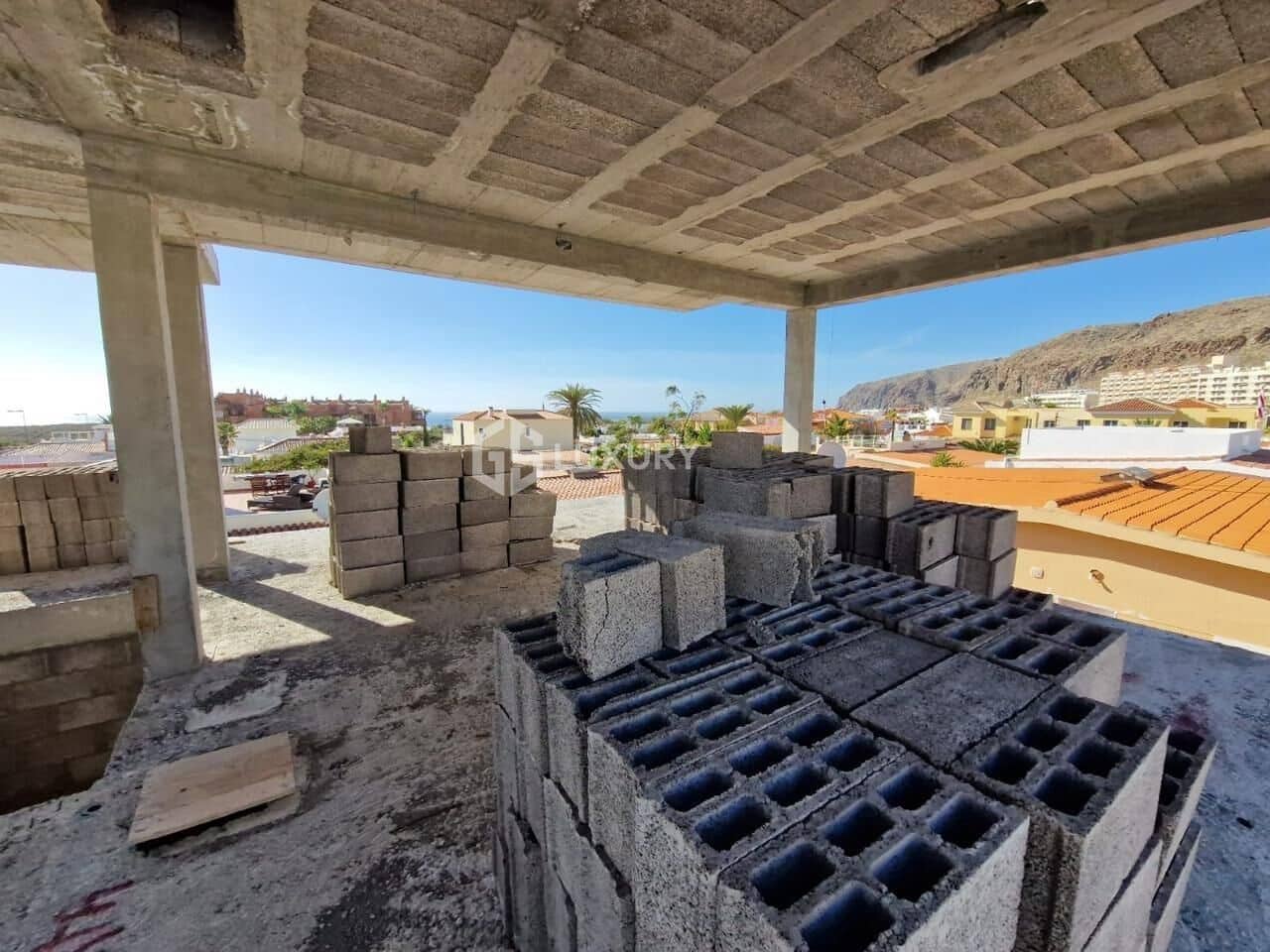 4 soveværelse Villa til salg i Palm-Mar med swimmingpool garage - € 1.750.000 (Ref: 9177348)