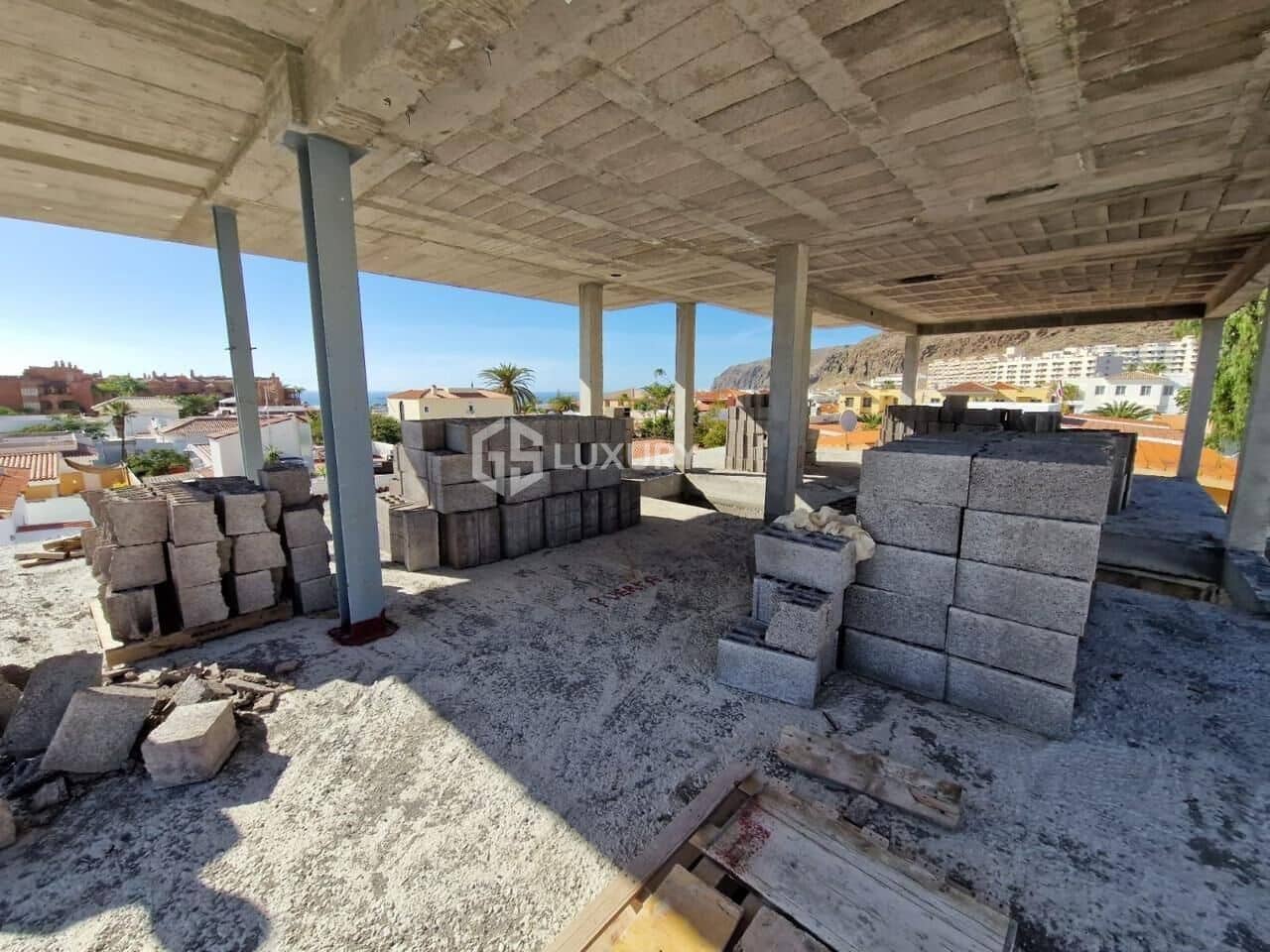 4 soveværelse Villa til salg i Palm-Mar med swimmingpool garage - € 1.750.000 (Ref: 9177348)