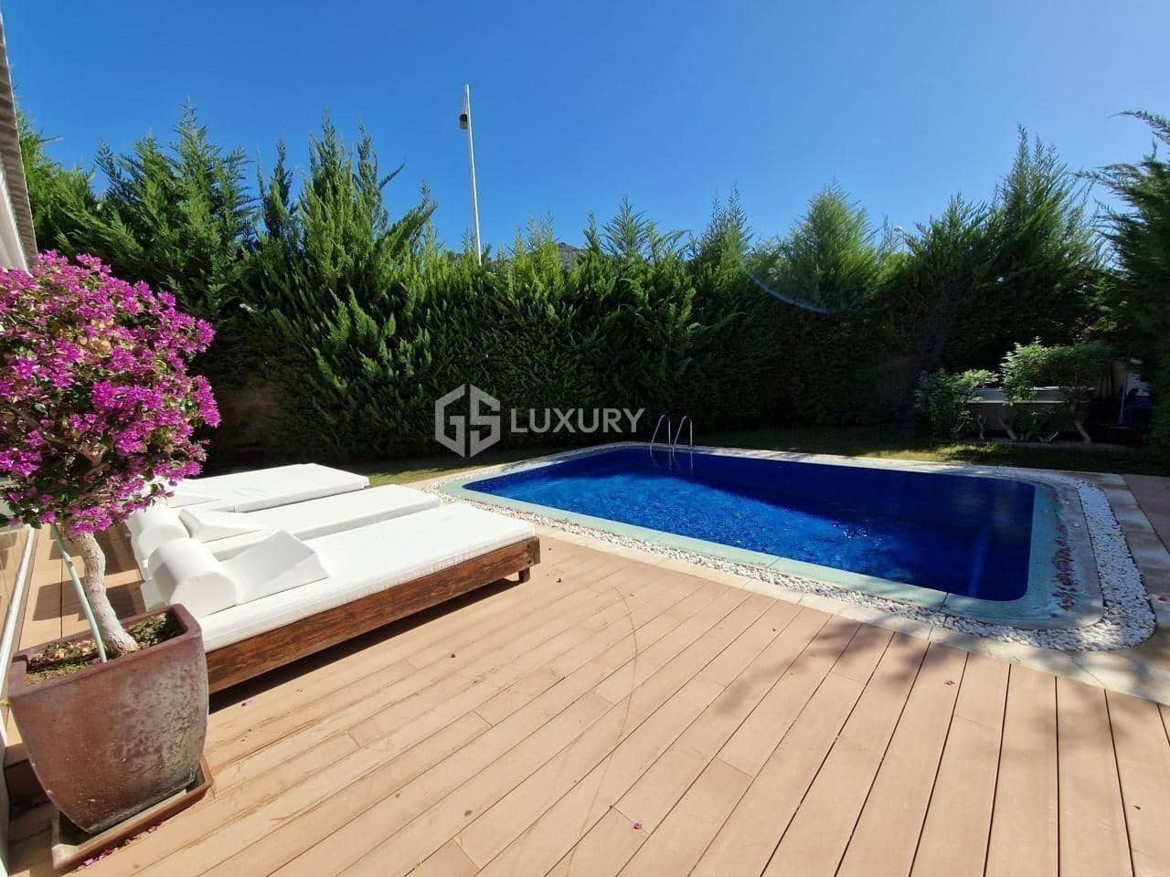 4 soveværelse Villa til salg i El Madronal med swimmingpool garage - € 1.499.000 (Ref: 9188658)