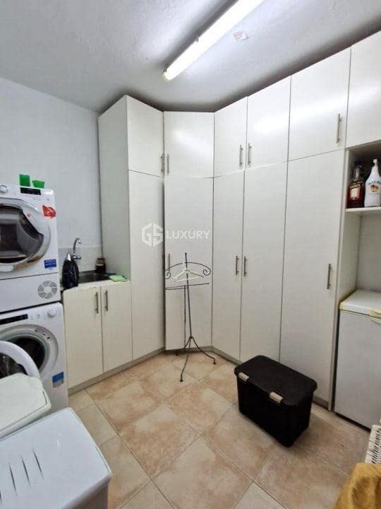 4 soveværelse Villa til salg i El Madronal med swimmingpool garage - € 1.499.000 (Ref: 9188658)