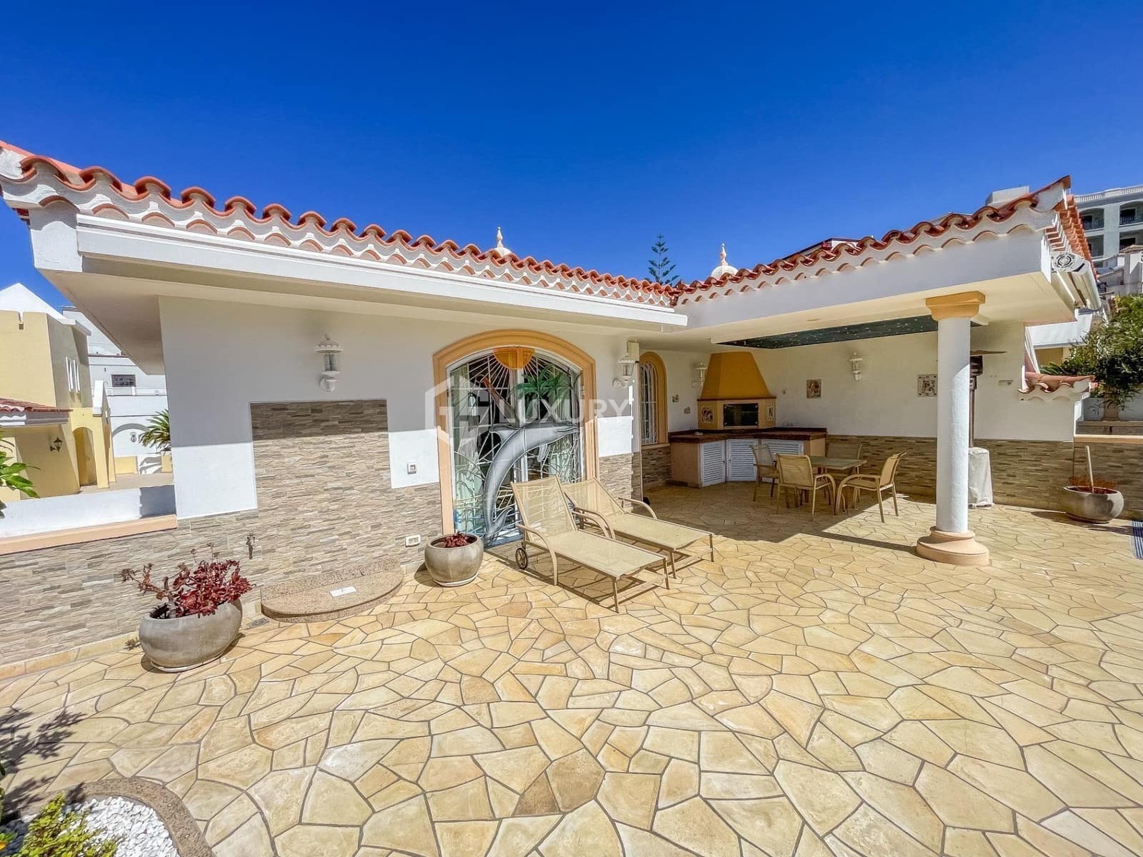 3 soveværelse Villa til salg i Playa del Duque med swimmingpool garage - € 2.950.000 (Ref: 9188659)