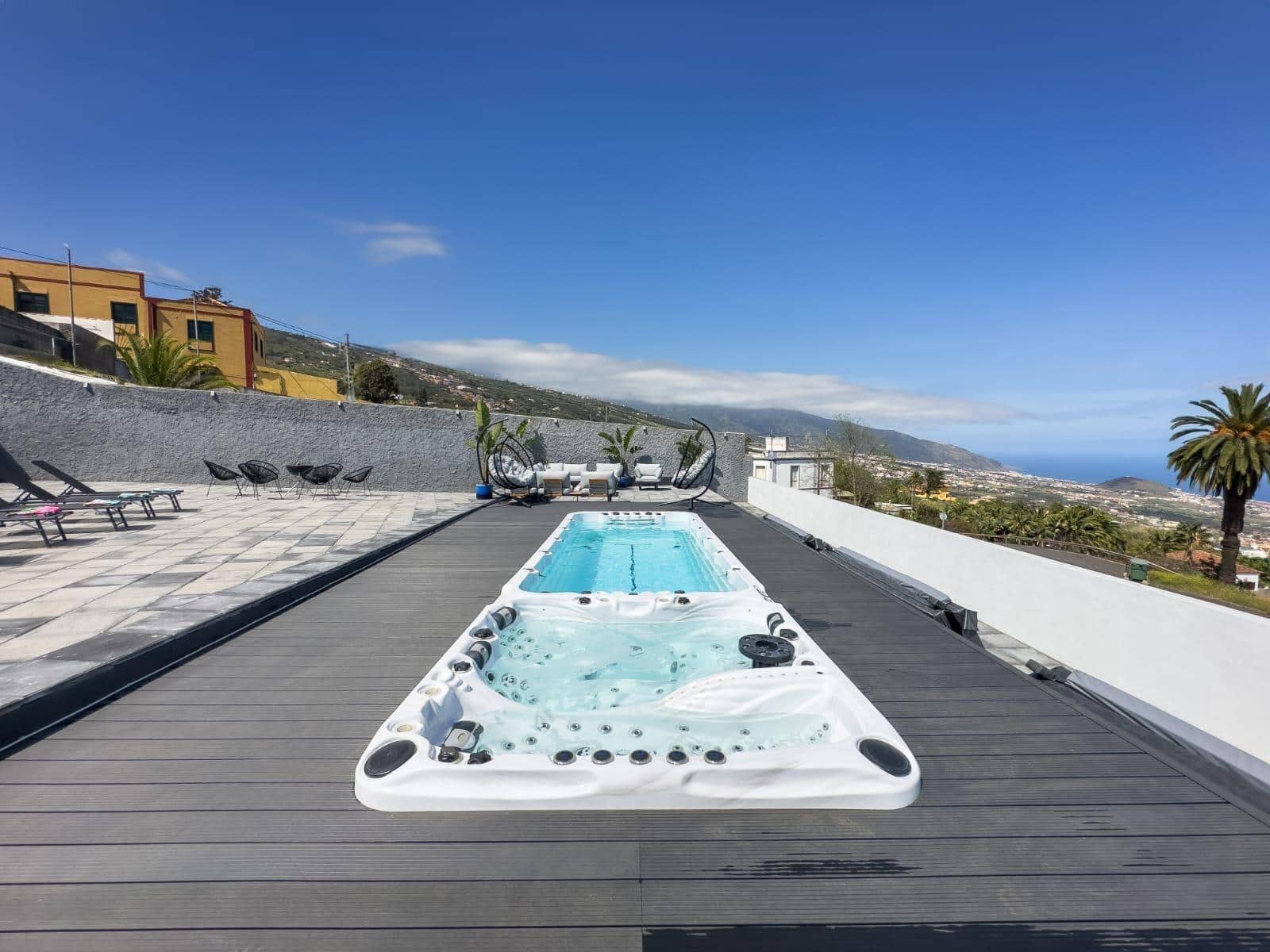 7 soverom Villa til salgs i La Orotava med svømmebasseng garasje - € 1 490 000 (Ref: 9188660)