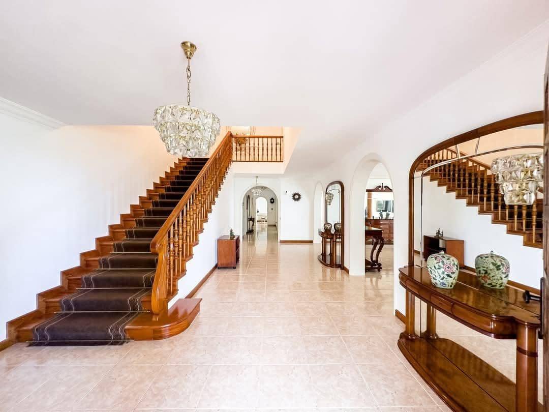 7 soverom Villa til salgs i La Orotava med svømmebasseng garasje - € 1 490 000 (Ref: 9188660)