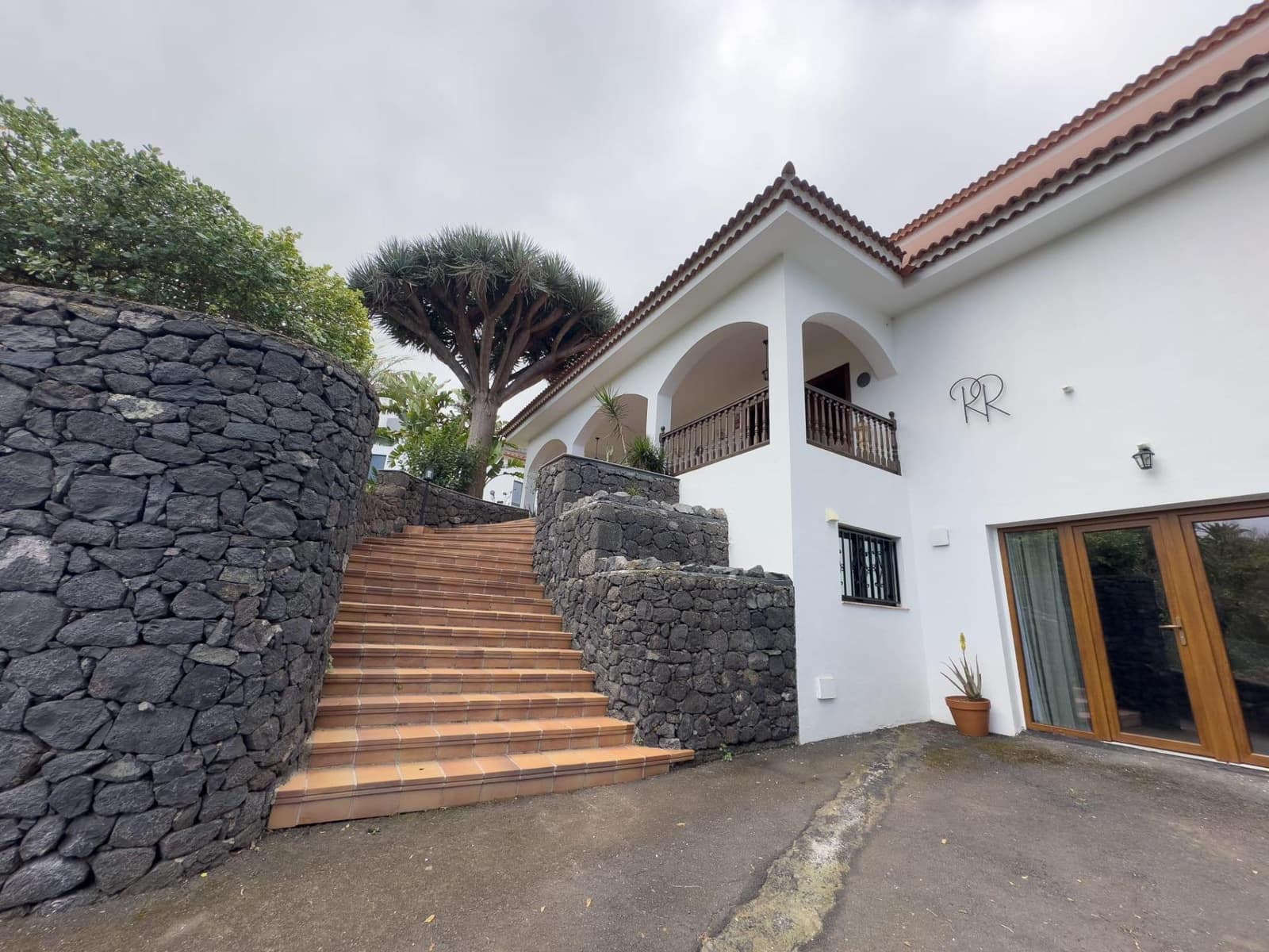 7 soverom Villa til salgs i La Orotava med svømmebasseng garasje - € 1 490 000 (Ref: 9188660)