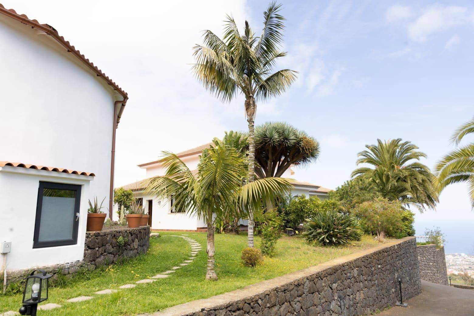 7 soverom Villa til salgs i La Orotava med svømmebasseng garasje - € 1 490 000 (Ref: 9188660)