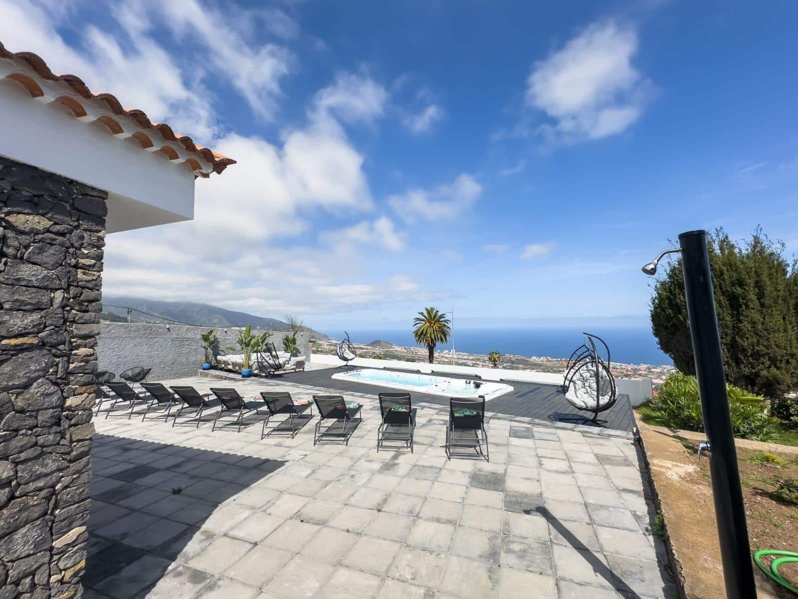 7 soverom Villa til salgs i La Orotava med svømmebasseng garasje - € 1 490 000 (Ref: 9188660)