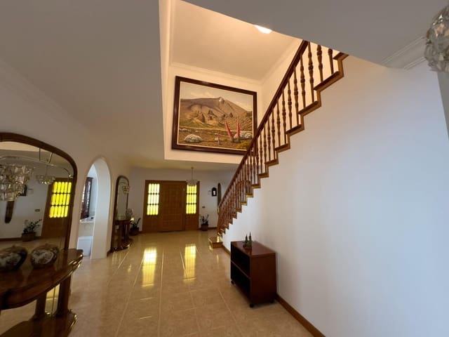 7 soverom Villa til salgs i La Orotava med svømmebasseng garasje - € 1 490 000 (Ref: 9188660)