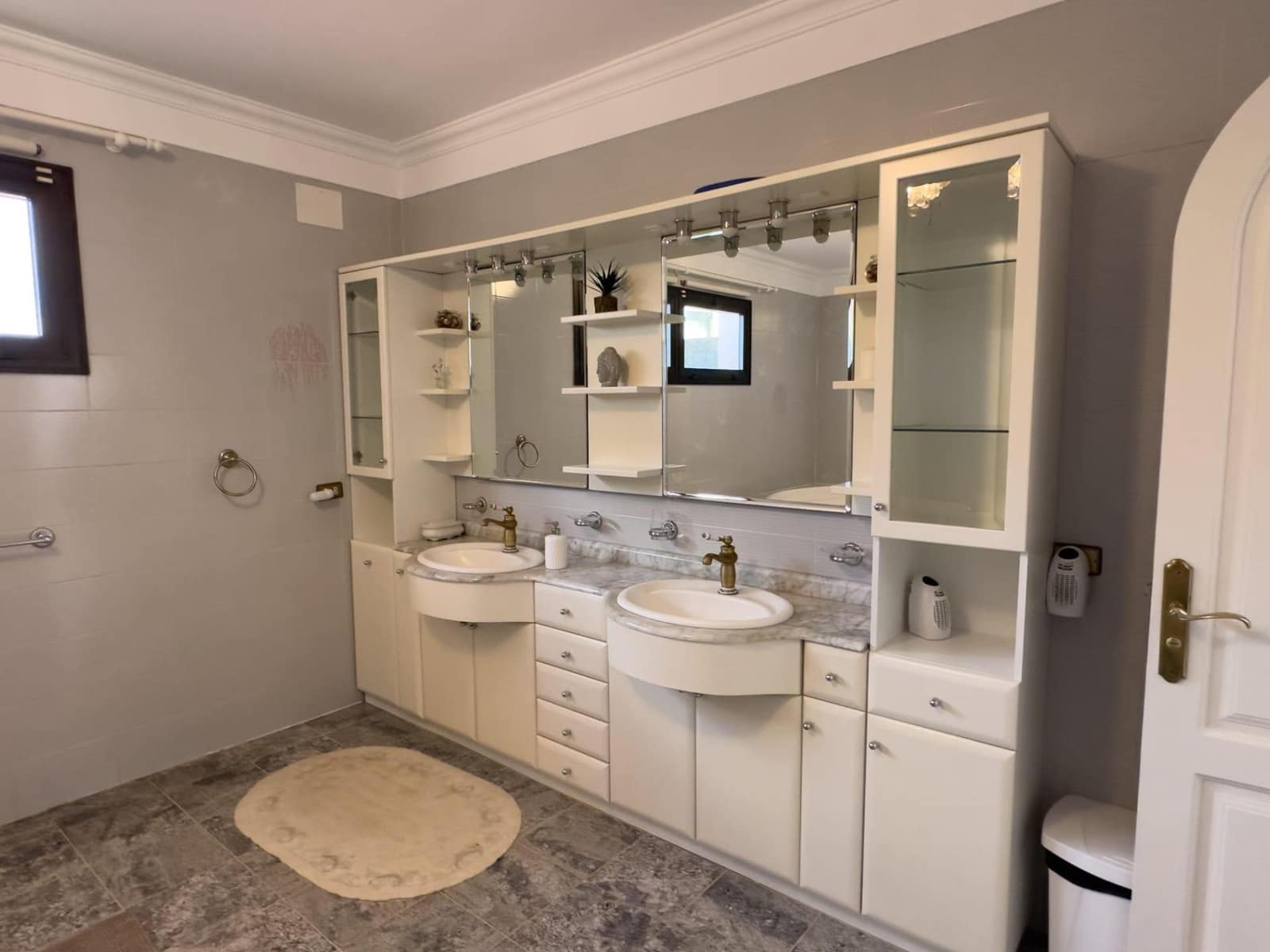 7 soverom Villa til salgs i La Orotava med svømmebasseng garasje - € 1 490 000 (Ref: 9188660)