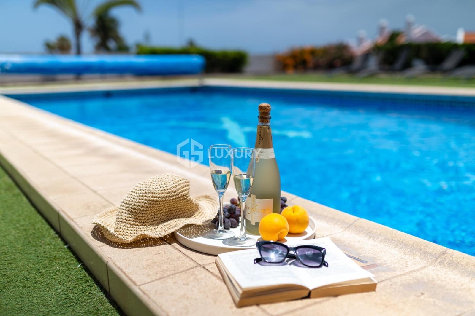 8 chambre Villa/Maison à vendre à San Miguel de Abona avec piscine garage - 1 800 000 € (Ref: 9193981)