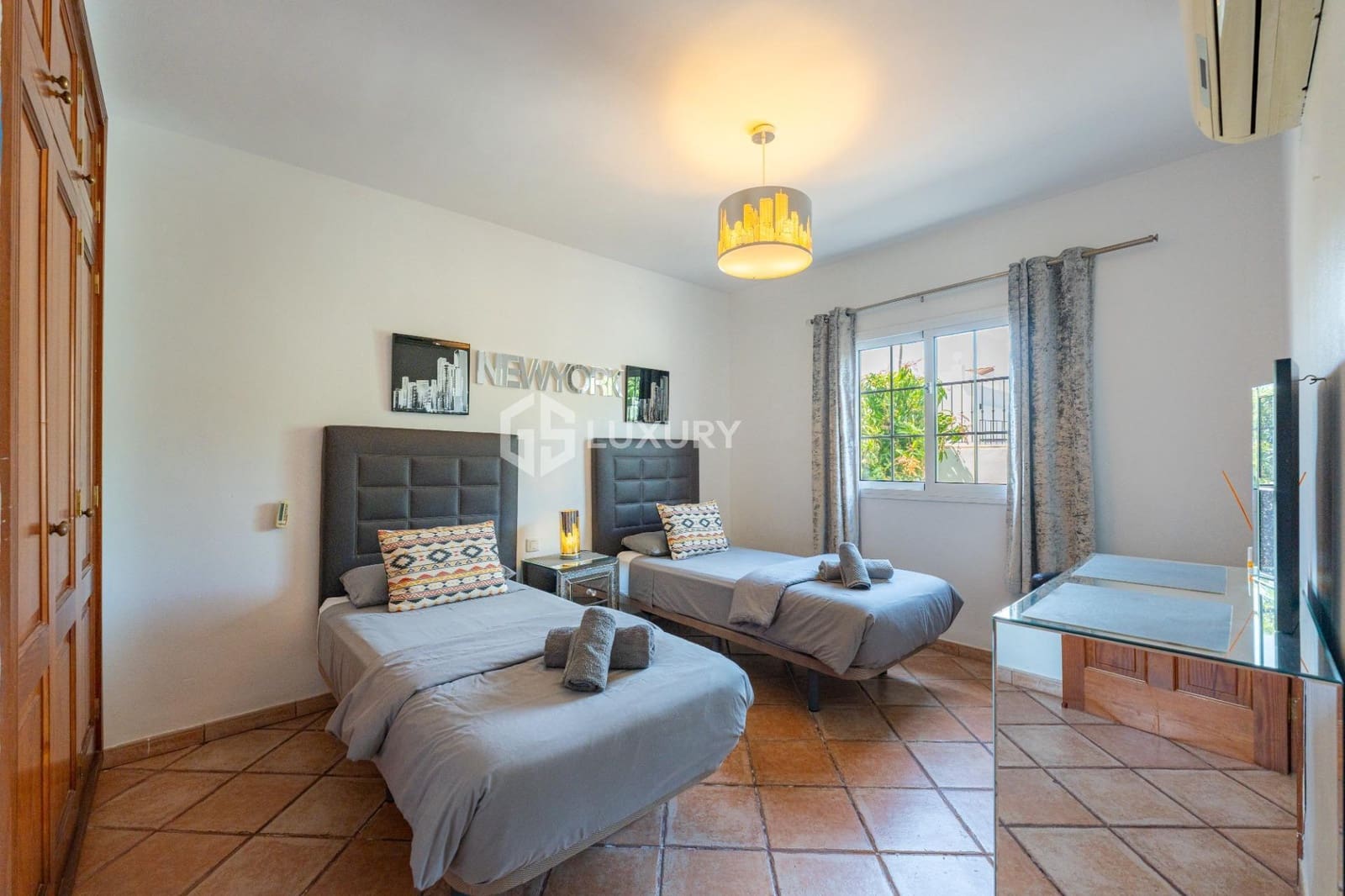 8 chambre Villa/Maison à vendre à San Miguel de Abona avec piscine garage - 1 800 000 € (Ref: 9193981)