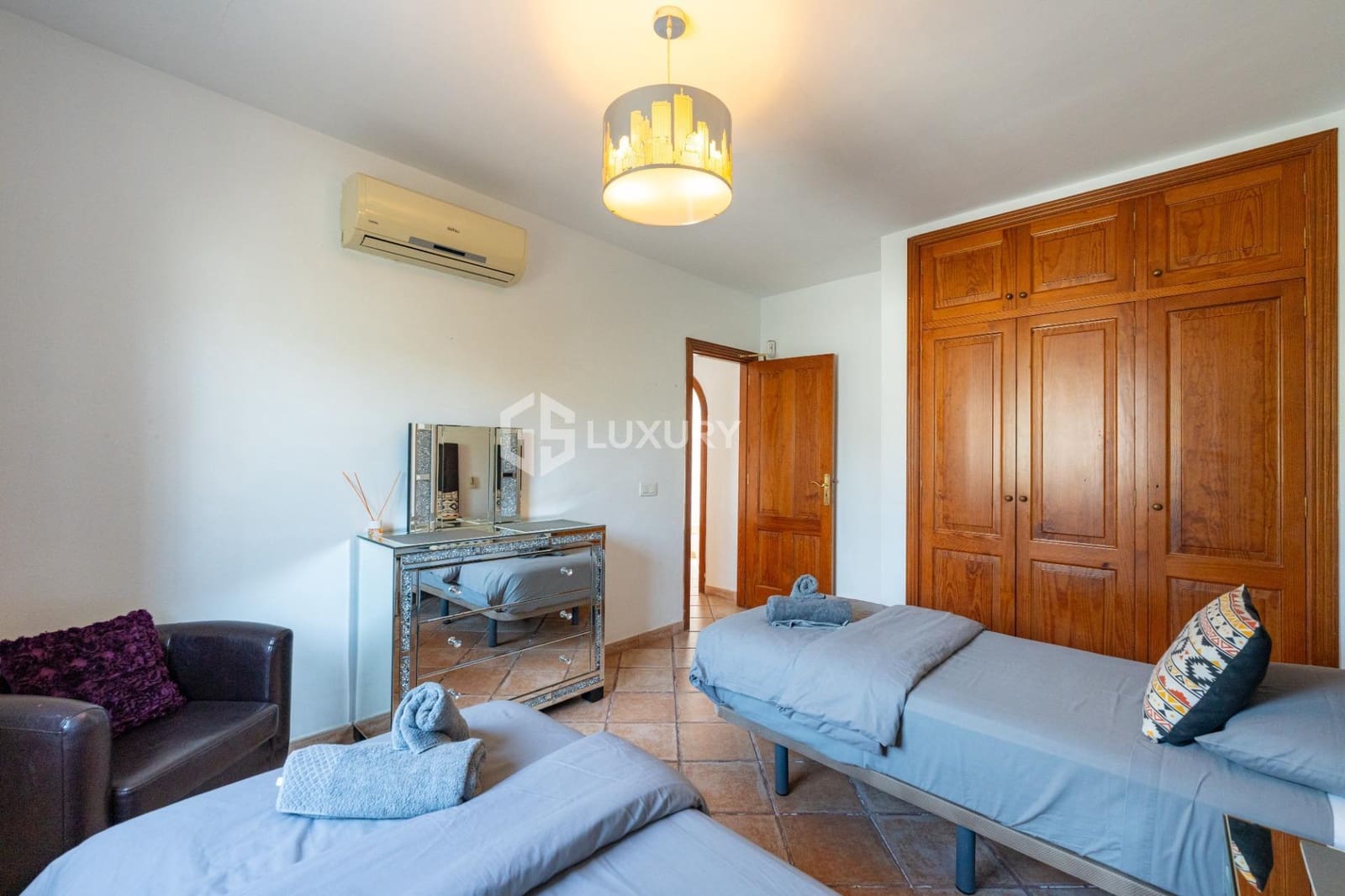 8 chambre Villa/Maison à vendre à San Miguel de Abona avec piscine garage - 1 800 000 € (Ref: 9193981)