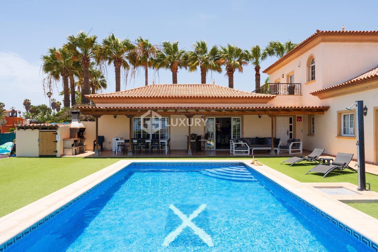 8 chambre Villa/Maison à vendre à San Miguel de Abona avec piscine garage - 1 800 000 € (Ref: 9193981)