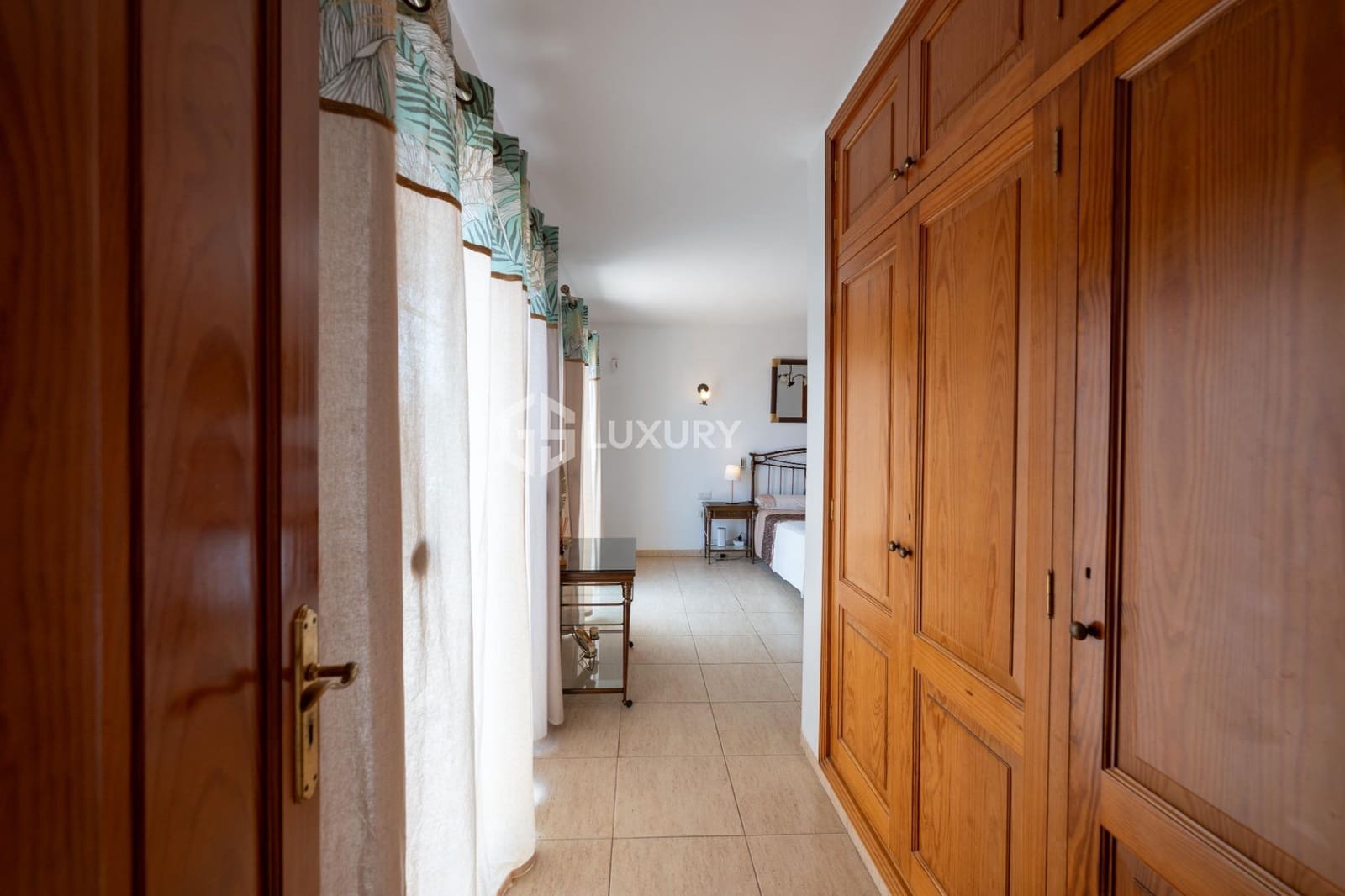 8 chambre Villa/Maison à vendre à San Miguel de Abona avec piscine garage - 1 800 000 € (Ref: 9193981)