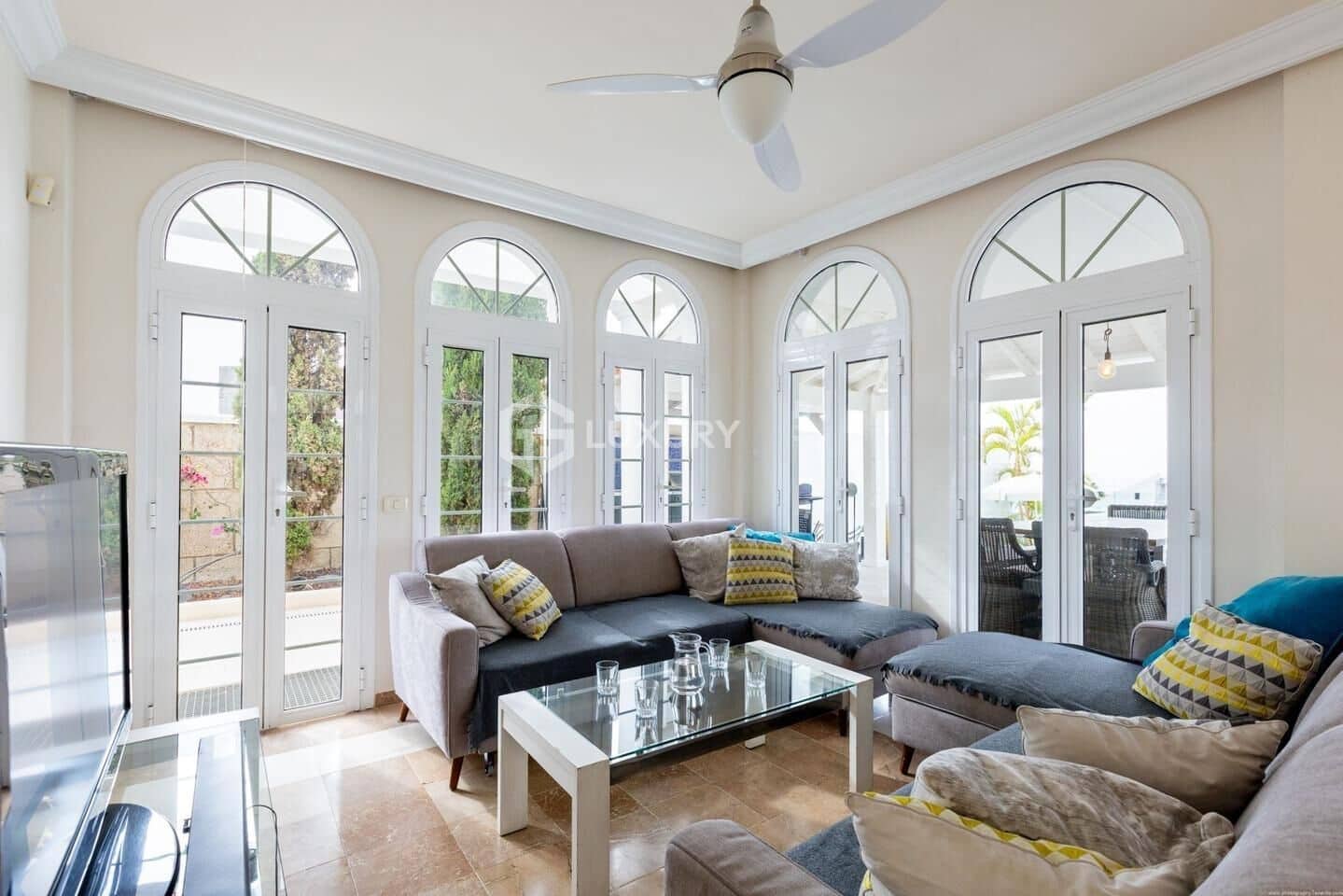 4 chambre Villa/Maison à vendre à Costa Adeje avec piscine garage - 2 150 000 € (Ref: 9193982)