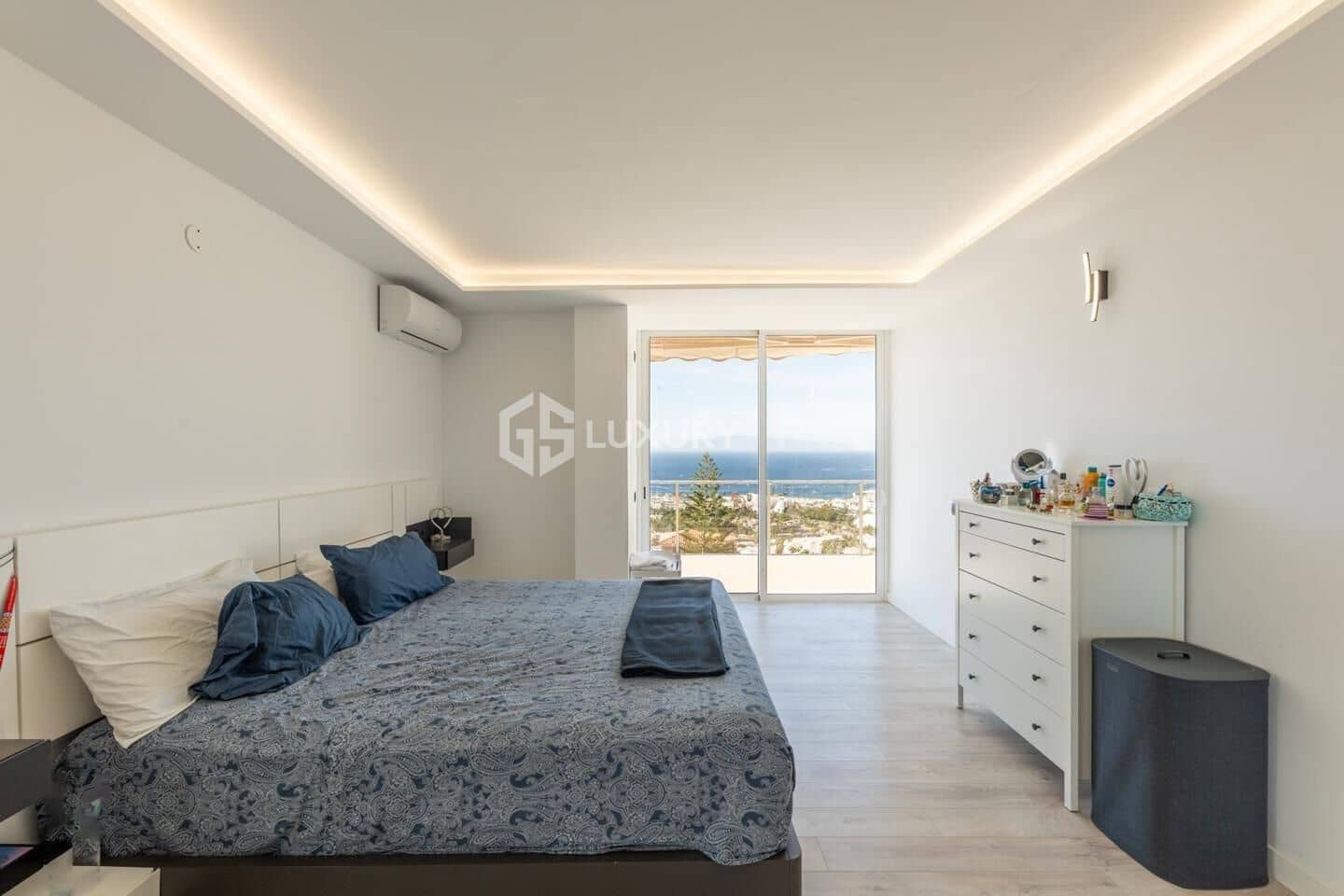 5 quarto Moradia para venda em Costa Adeje com piscina garagem - 1 299 000 € (Ref: 9193984)