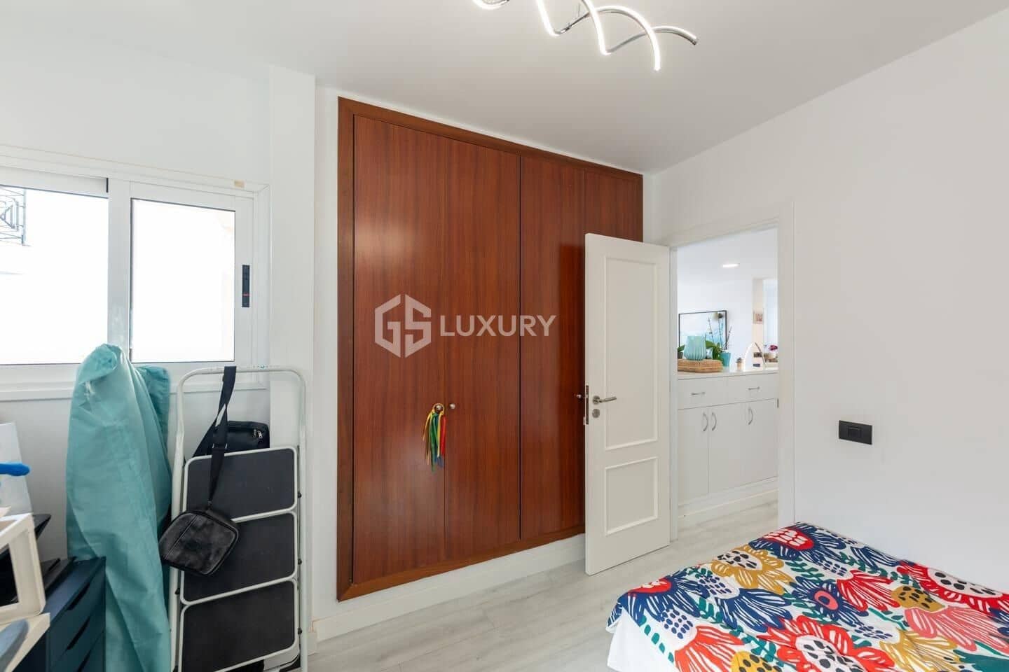 5 quarto Moradia para venda em Costa Adeje com piscina garagem - 1 299 000 € (Ref: 9193984)